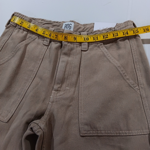 BDG Women's (Size 26) Sand Color Utility Skate Pants (NWT) - Picture 8 of 12